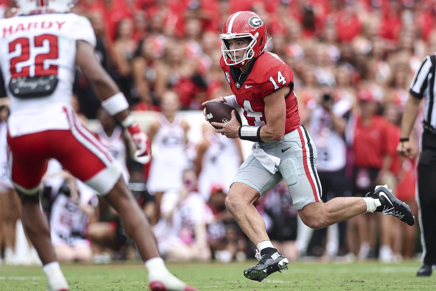 Bowens, Frazier each run for 2 scores as No. 4 Georgia overcomes miscues to stop Austin Peay 28-6 | iNFOnews.ca Bowens, Frazier each run for 2 scores as No. 4 Georgia overcomes miscues to stop Austin Peay 28-6 | iNFOnews.ca
