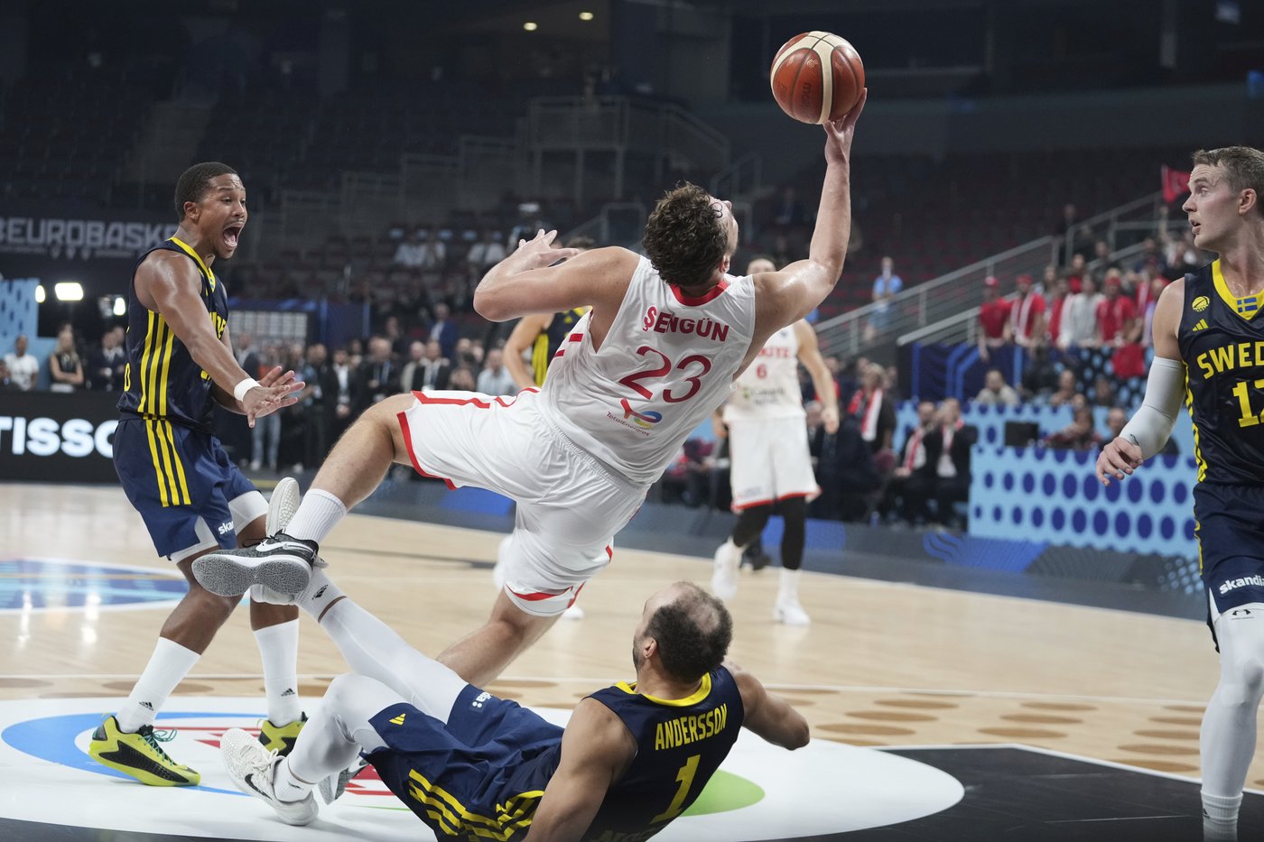 Finland stuns Serbia and Nikola Jokic to reach quarterfinals at EuroBasket | iNFOnews.ca