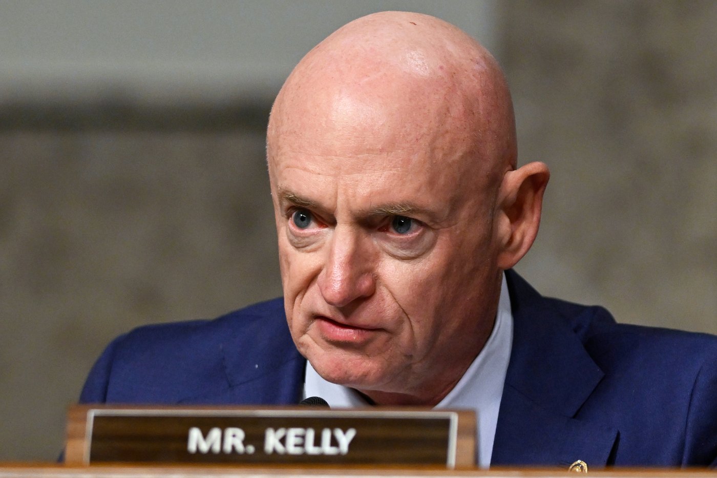 Pentagon says it's investigating Sen. Mark Kelly over video urging troops to defy 'illegal orders' | iNFOnews.ca Pentagon says it's investigating Sen. Mark Kelly over video urging troops to defy 'illegal orders' | iNFOnews.ca