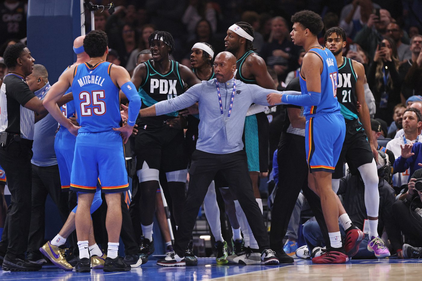 Gilgeous-Alexander scores 37 points, Thunder rout Blazers to avenge only loss | iNFOnews.ca