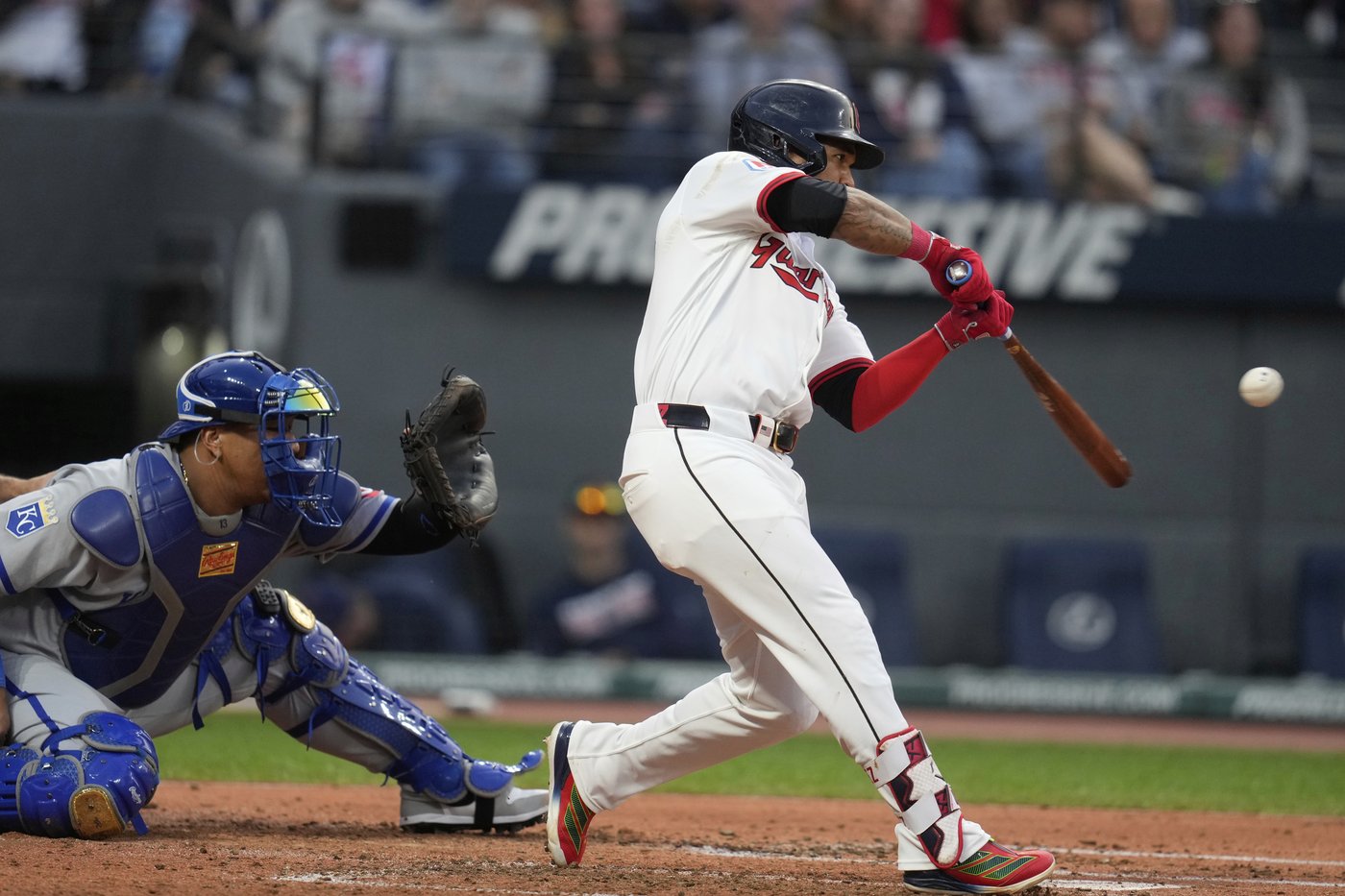 Slade Cecconi loses no-hit bid in 8th, Guards rout Royals 10-2, stay in thick of AL wild card race | iNFOnews.ca Slade Cecconi loses no-hit bid in 8th, Guards rout Royals 10-2, stay in thick of AL wild card race | iNFOnews.ca
