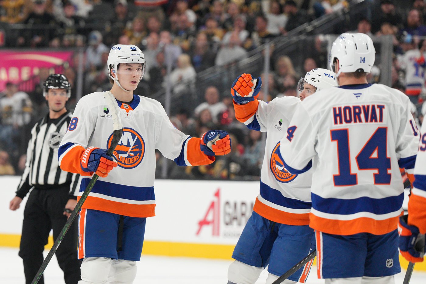 Pageau scores short-handed goal in OT as Islanders beat Golden Knights 4-3 | iNFOnews.ca Pageau scores short-handed goal in OT as Islanders beat Golden Knights 4-3 | iNFOnews.ca