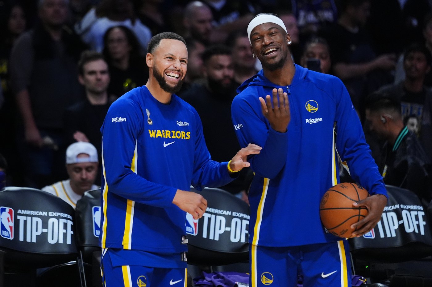 Luka scores 43, but Butler's Warriors top Lakers 119-109 in a LeBron-less season opener | iNFOnews.ca