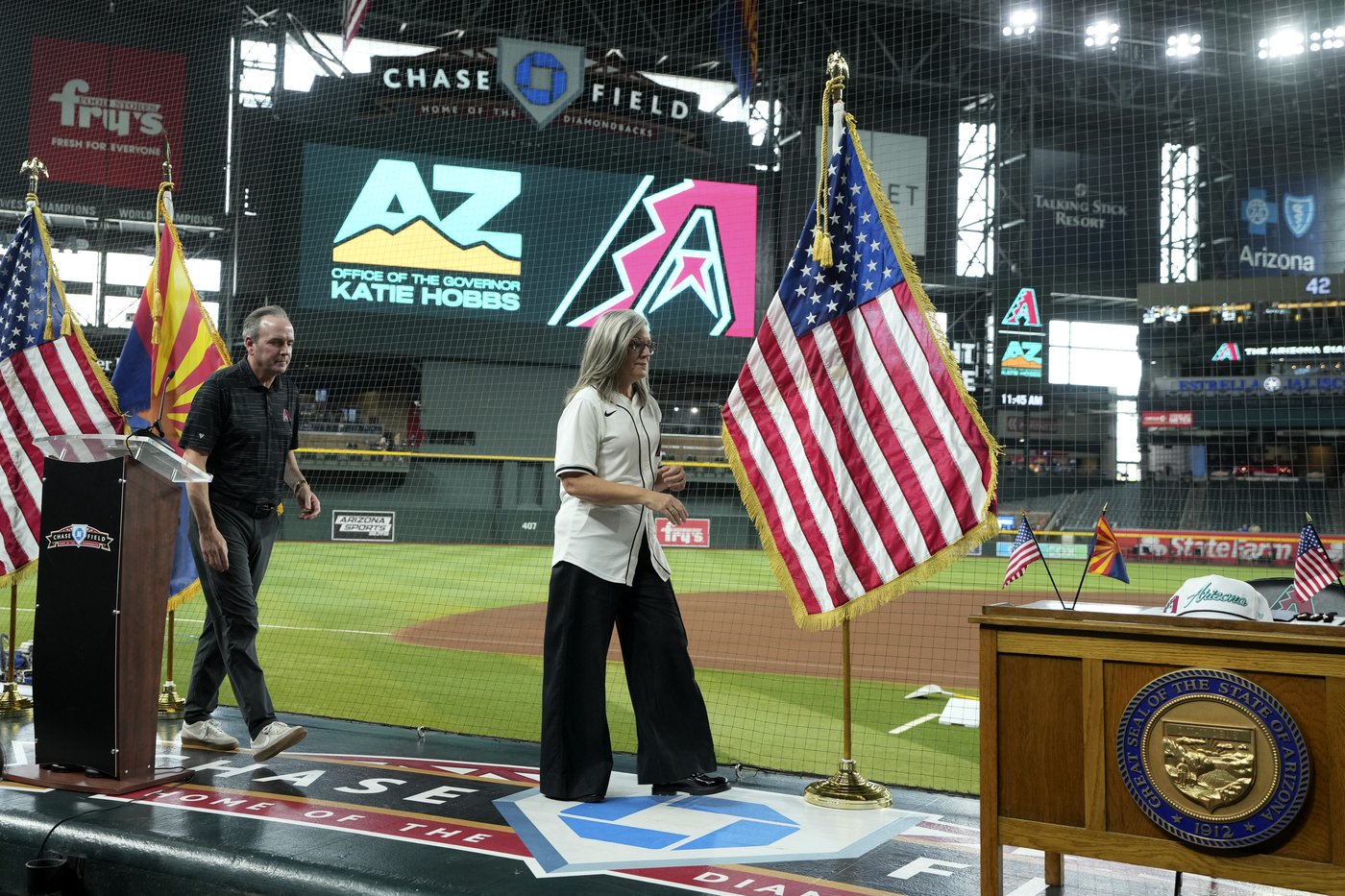 Diamondbacks to remain at Chase Field for 30 years after approval of renovation bill | iNFOnews.ca Diamondbacks to remain at Chase Field for 30 years after approval of renovation bill | iNFOnews.ca