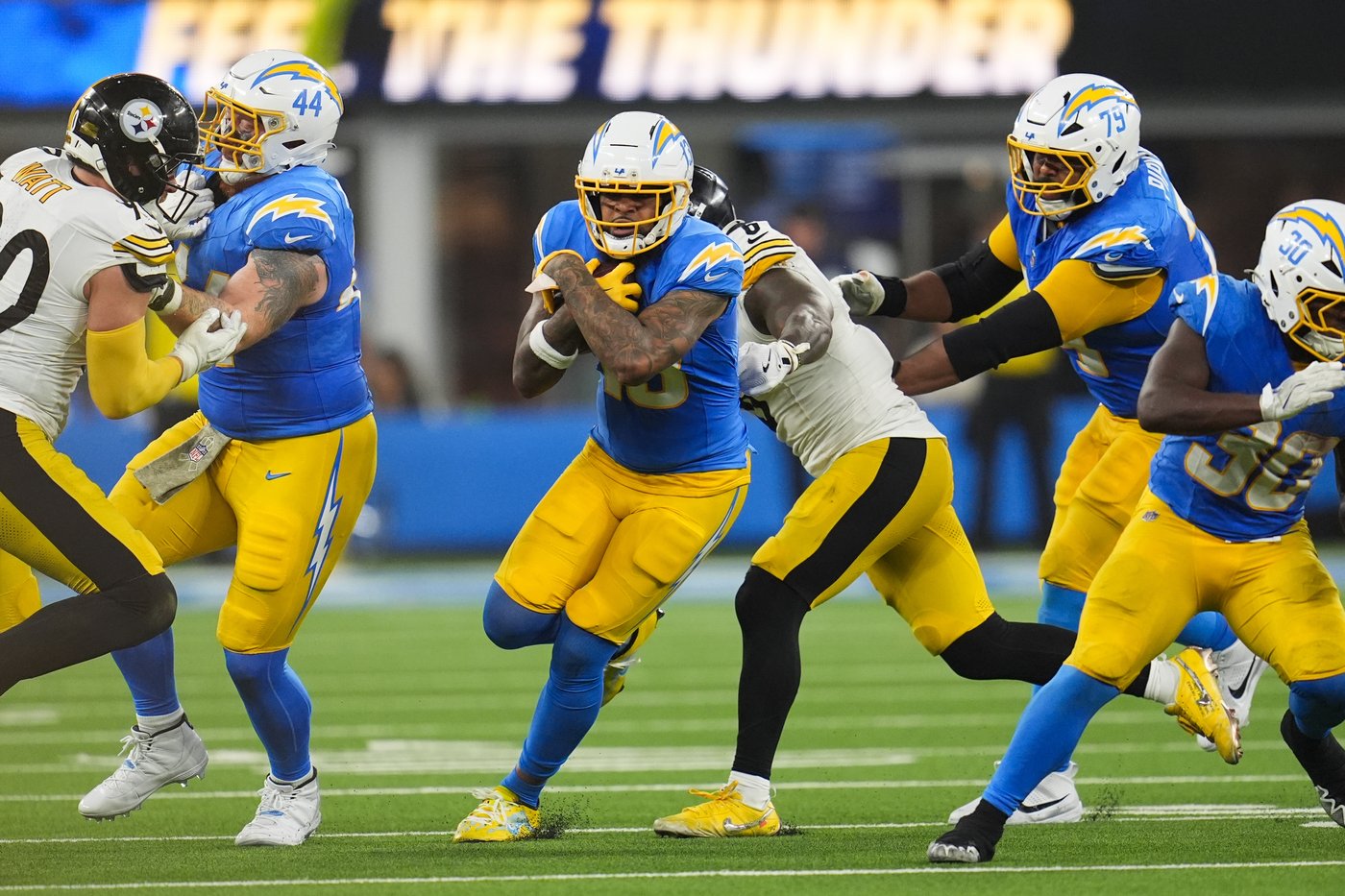 Keenan Allen's 'genius' play call helps him make Chargers history | iNFOnews.ca