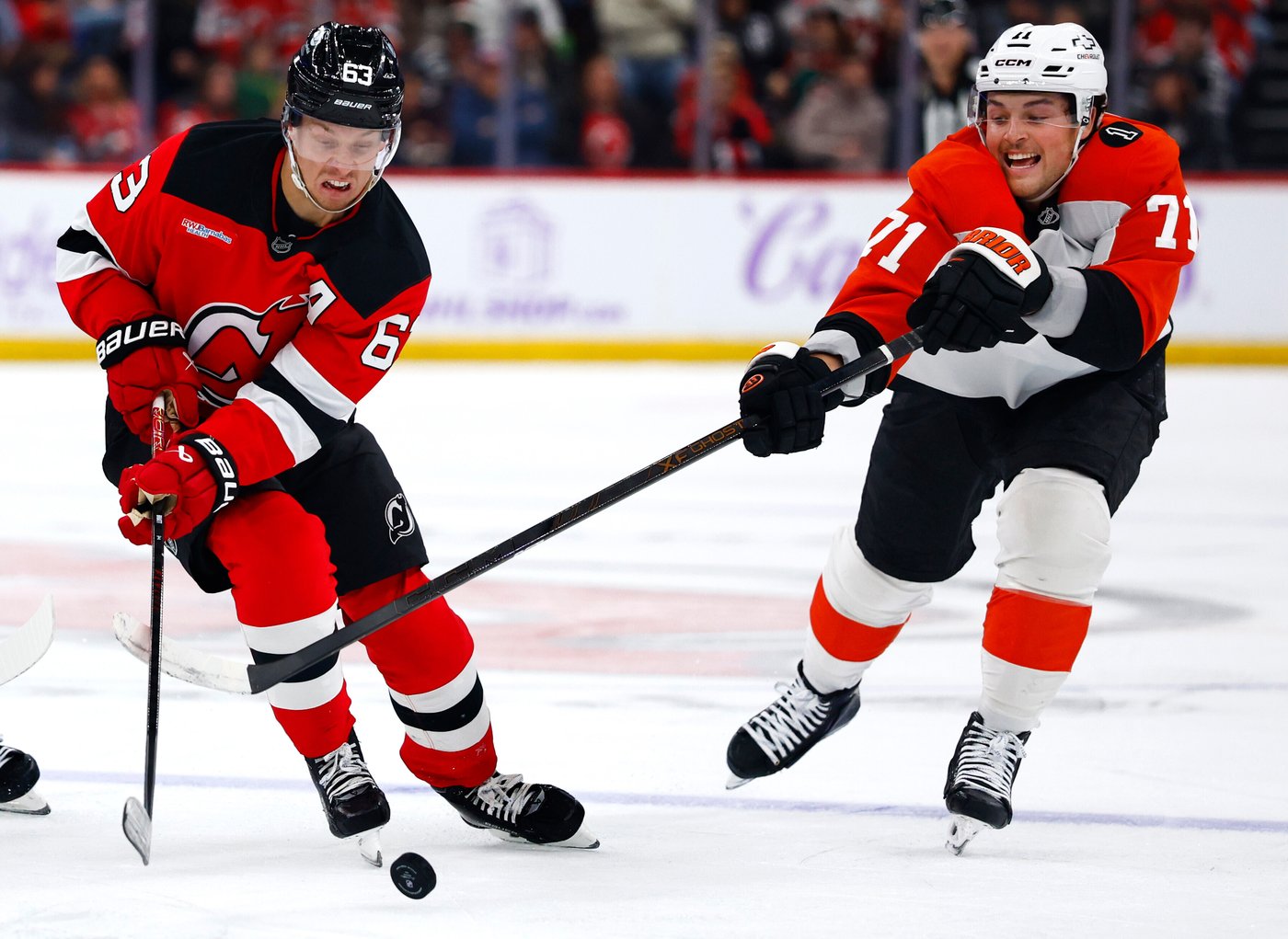 Tippett, Michkov each score twice to lead the Flyers past the Devils 5-3 | iNFOnews.ca