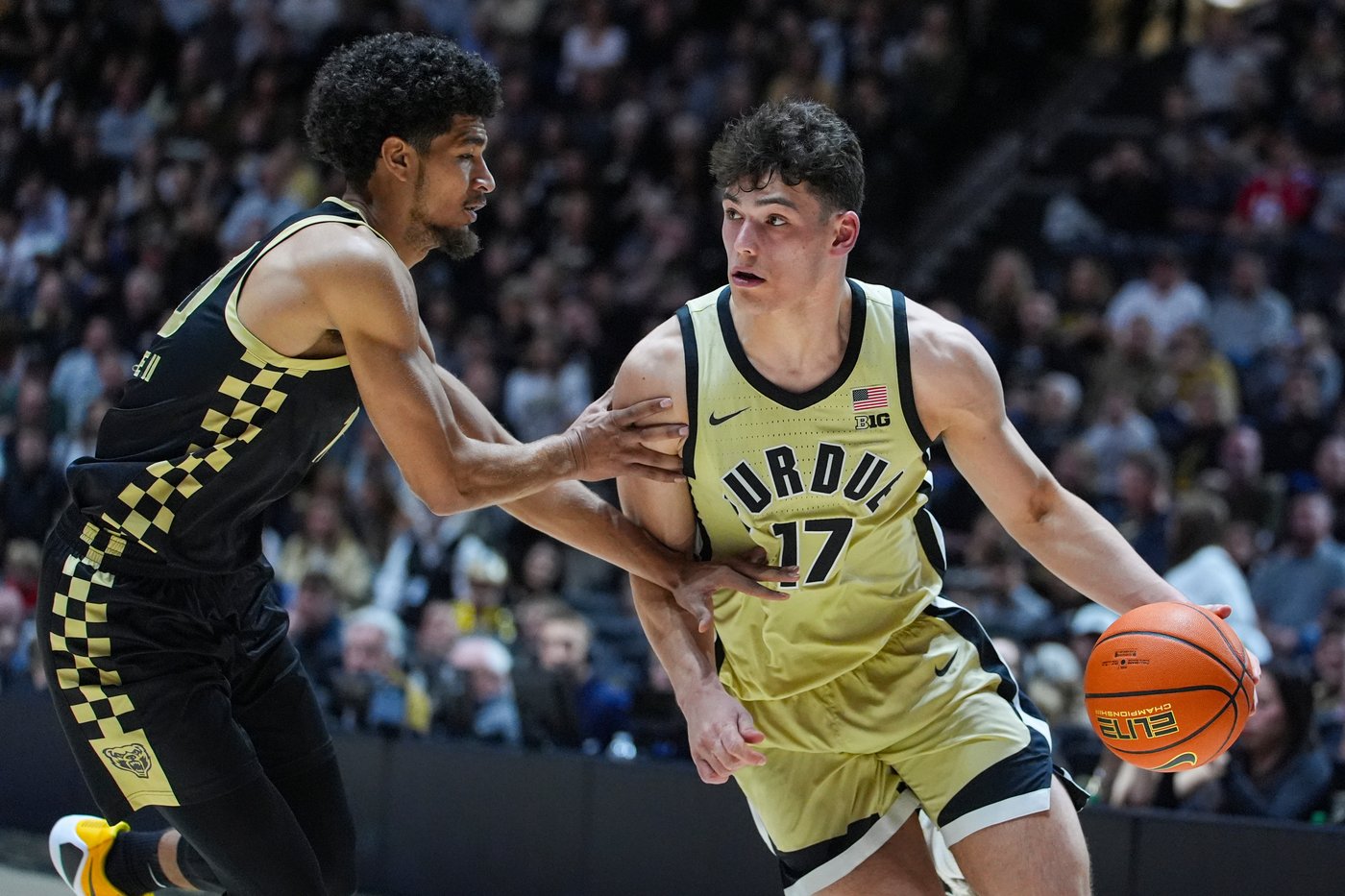 Smith leads balanced attack as No. 1 Purdue defeats stubborn Oakland 87-77 | iNFOnews.ca Smith leads balanced attack as No. 1 Purdue defeats stubborn Oakland 87-77 | iNFOnews.ca