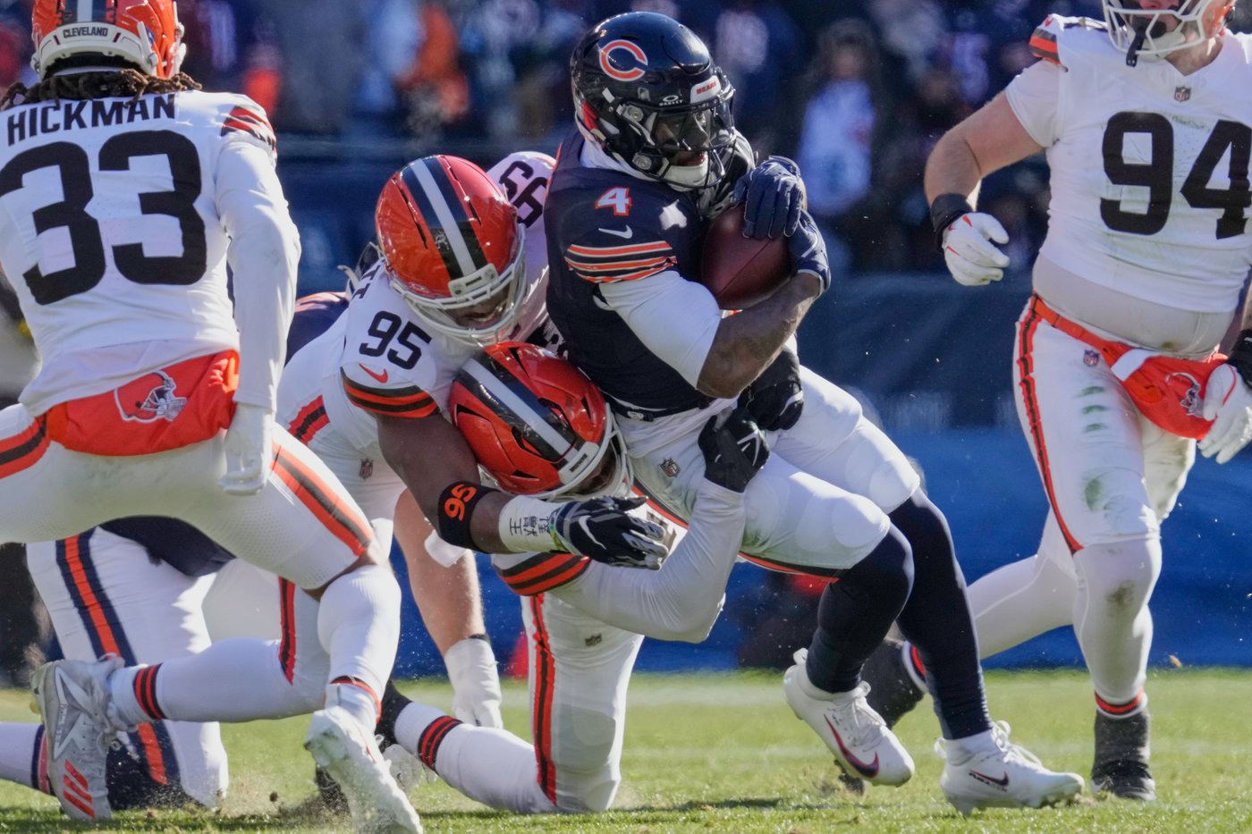 Cleveland Browns' Myles Garrett moves closer to sack record while playing through hip issue | iNFOnews.ca Cleveland Browns' Myles Garrett moves closer to sack record while playing through hip issue | iNFOnews.ca