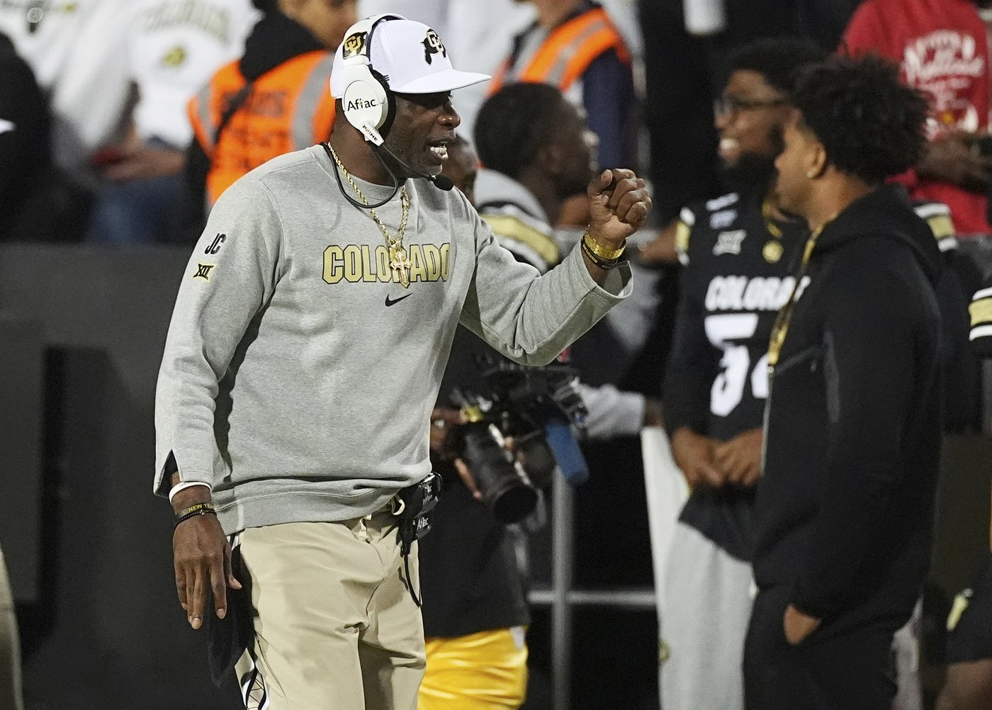 Kaidon Salter back as starting QB, throws 3 TD passes to help Colorado hold off Wyoming 37-20 | iNFOnews.ca Kaidon Salter back as starting QB, throws 3 TD passes to help Colorado hold off Wyoming 37-20 | iNFOnews.ca