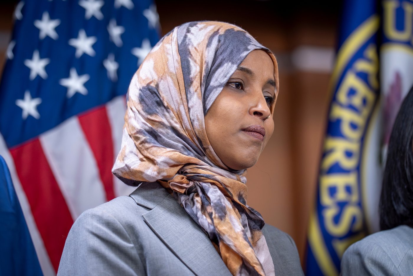 Man who squirted apple cider vinegar on Omar is charged with assaulting and intimidating her | iNFOnews.ca Man who squirted apple cider vinegar on Omar is charged with assaulting and intimidating her | iNFOnews.ca