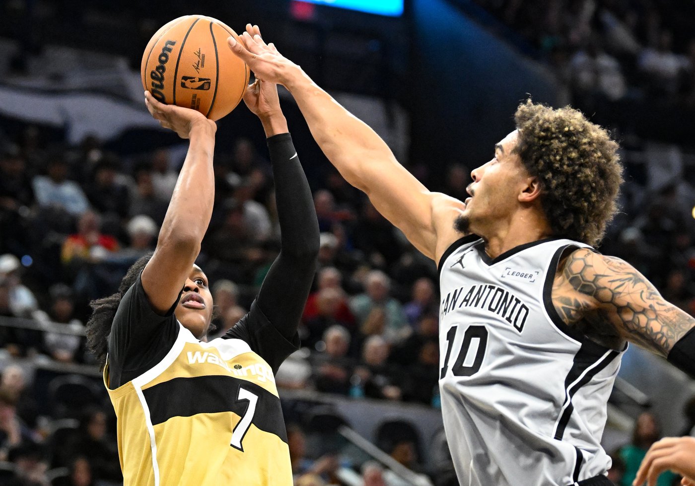 Spurs rebound from NBA Cup loss to beat Wizards 119-94 | iNFOnews.ca