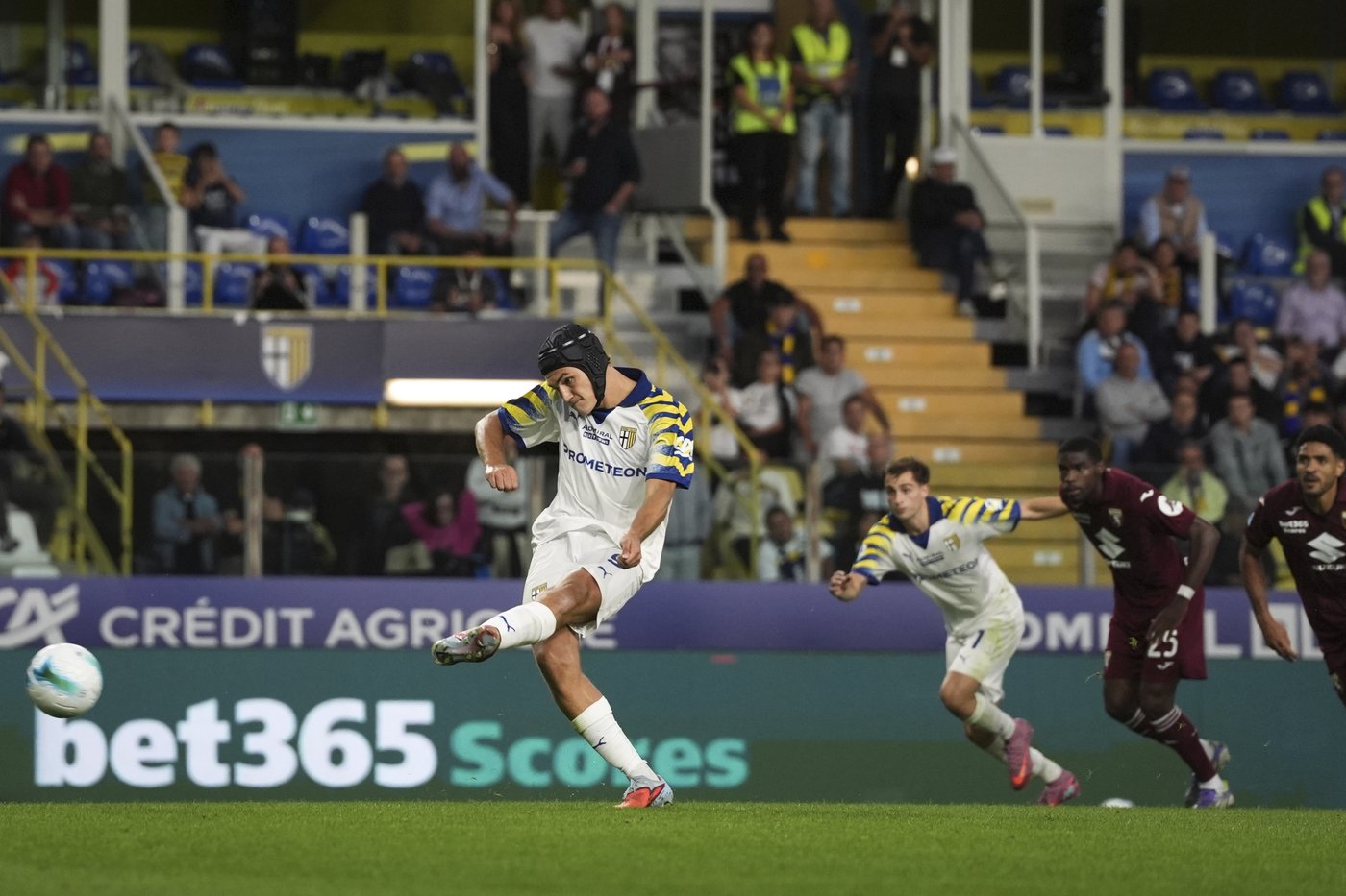 Parma wins at last for new coach Cuesta as Lazio put three past struggling Genoa | iNFOnews.ca