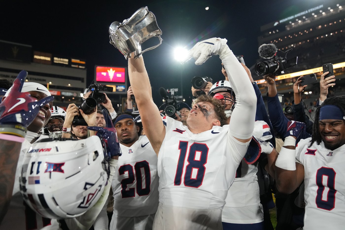 Arizona forces 5 turnovers, spoils rival Arizona State's Big 12 repeat title hopes with 23-7 win | iNFOnews.ca