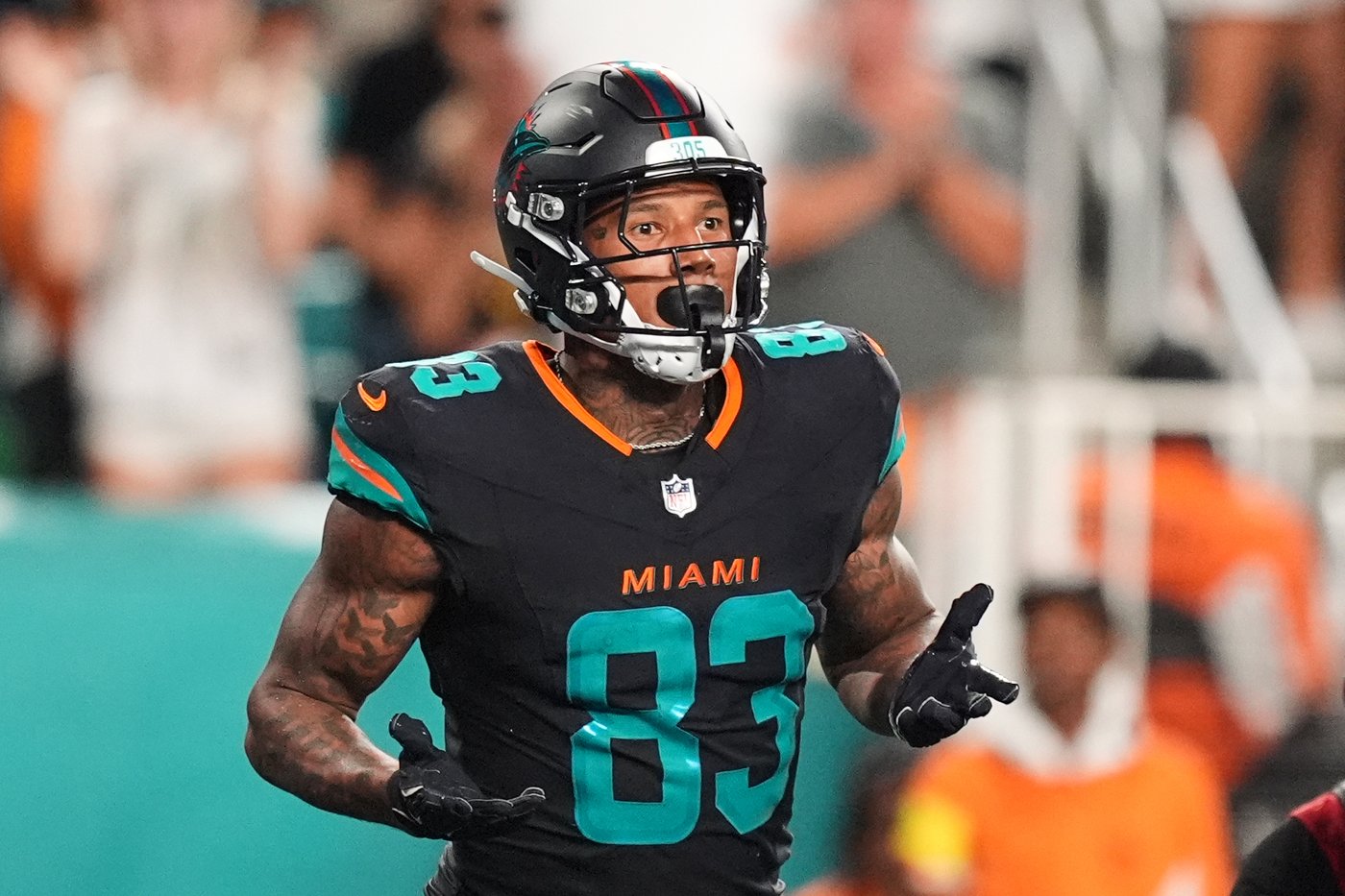 Darren Waller scores twice for the Dolphins in his first NFL game in nearly 2 years | iNFOnews.ca