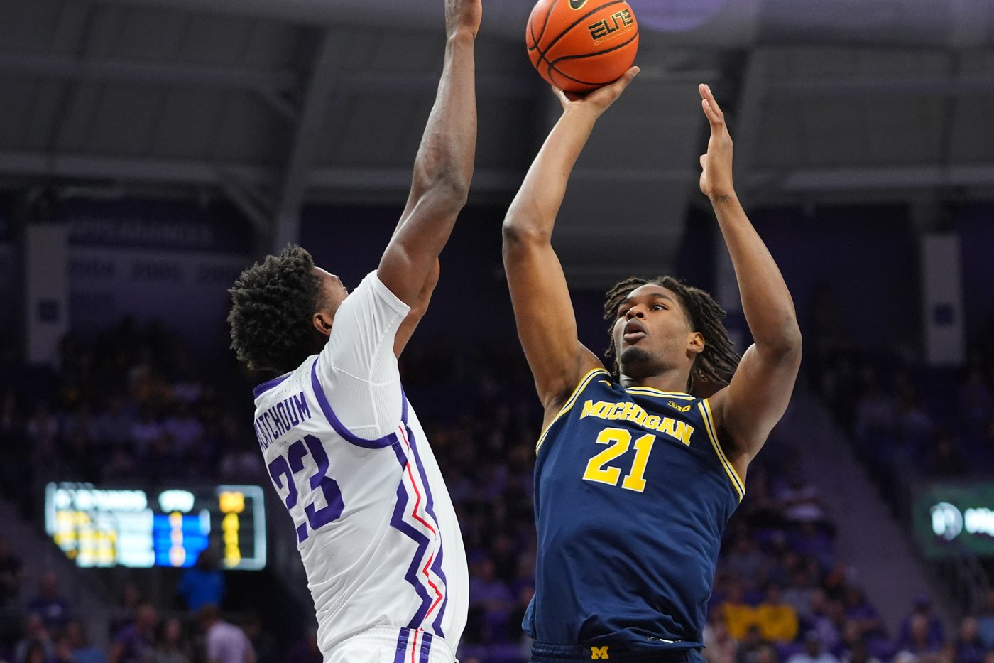 Transfers Yaxel Lendeborg and Morez Johnson Jr. have double-doubles as No. 6 Michigan wins at TCU | iNFOnews.ca Transfers Yaxel Lendeborg and Morez Johnson Jr. have double-doubles as No. 6 Michigan wins at TCU | iNFOnews.ca