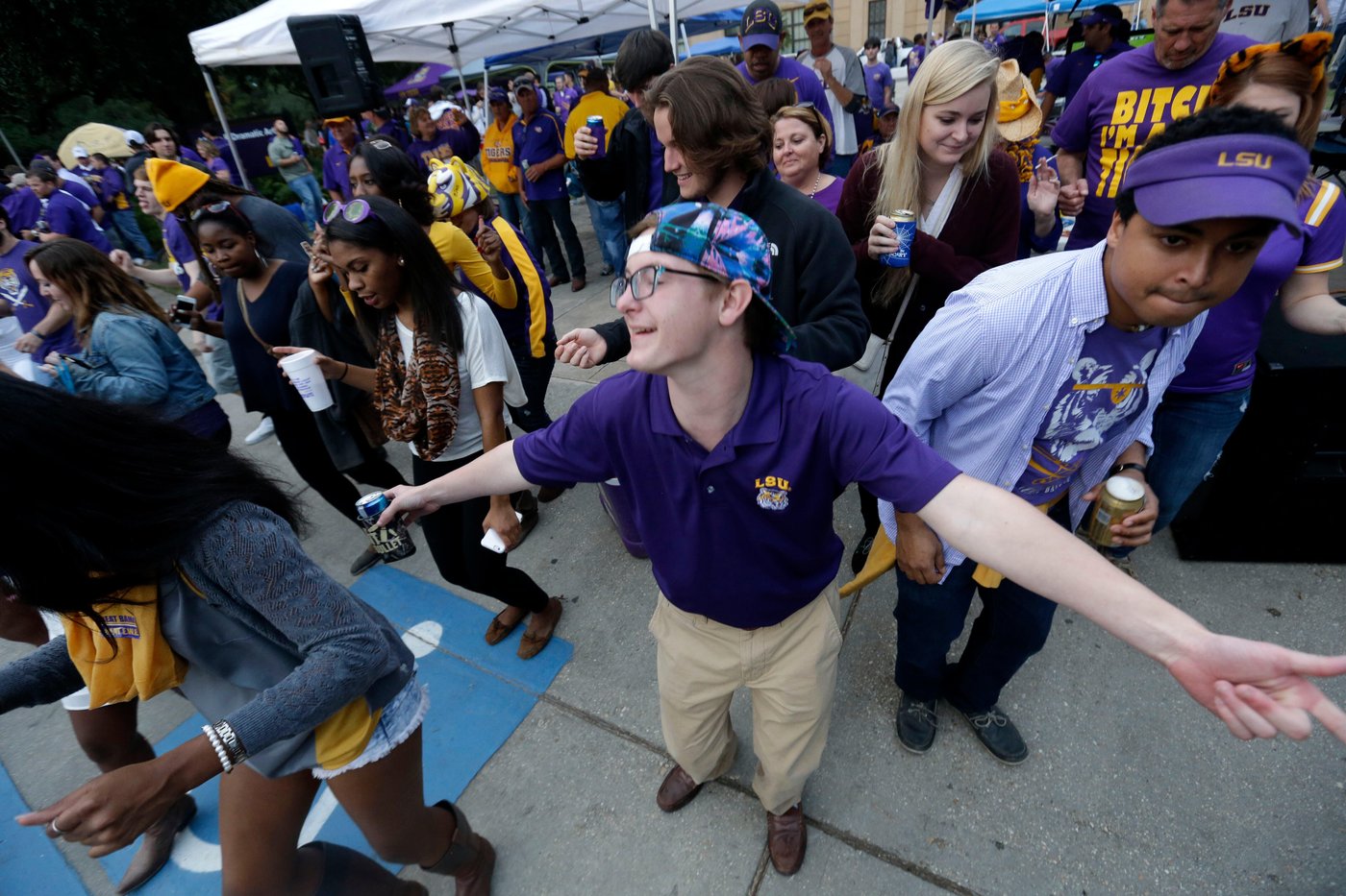 Tailgating traditions run deep in college football. A visit to The Grove and LSU's Cajun feasts | iNFOnews.ca Tailgating traditions run deep in college football. A visit to The Grove and LSU's Cajun feasts | iNFOnews.ca
