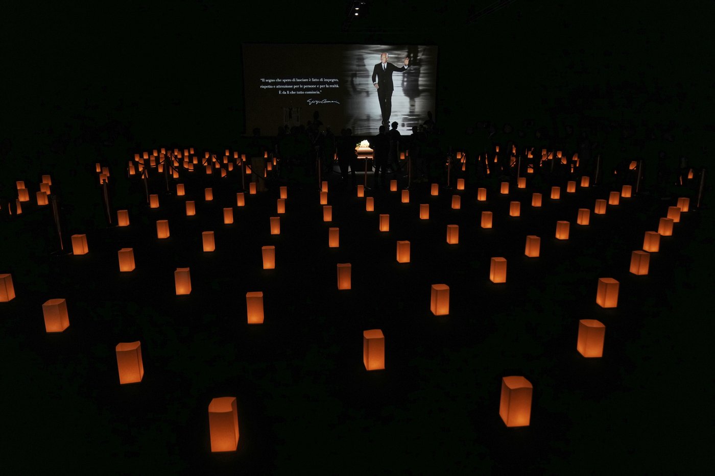 Italian fashion, political and sports figures among thousands bidding farewell to Giorgio Armani | iNFOnews.ca Italian fashion, political and sports figures among thousands bidding farewell to Giorgio Armani | iNFOnews.ca