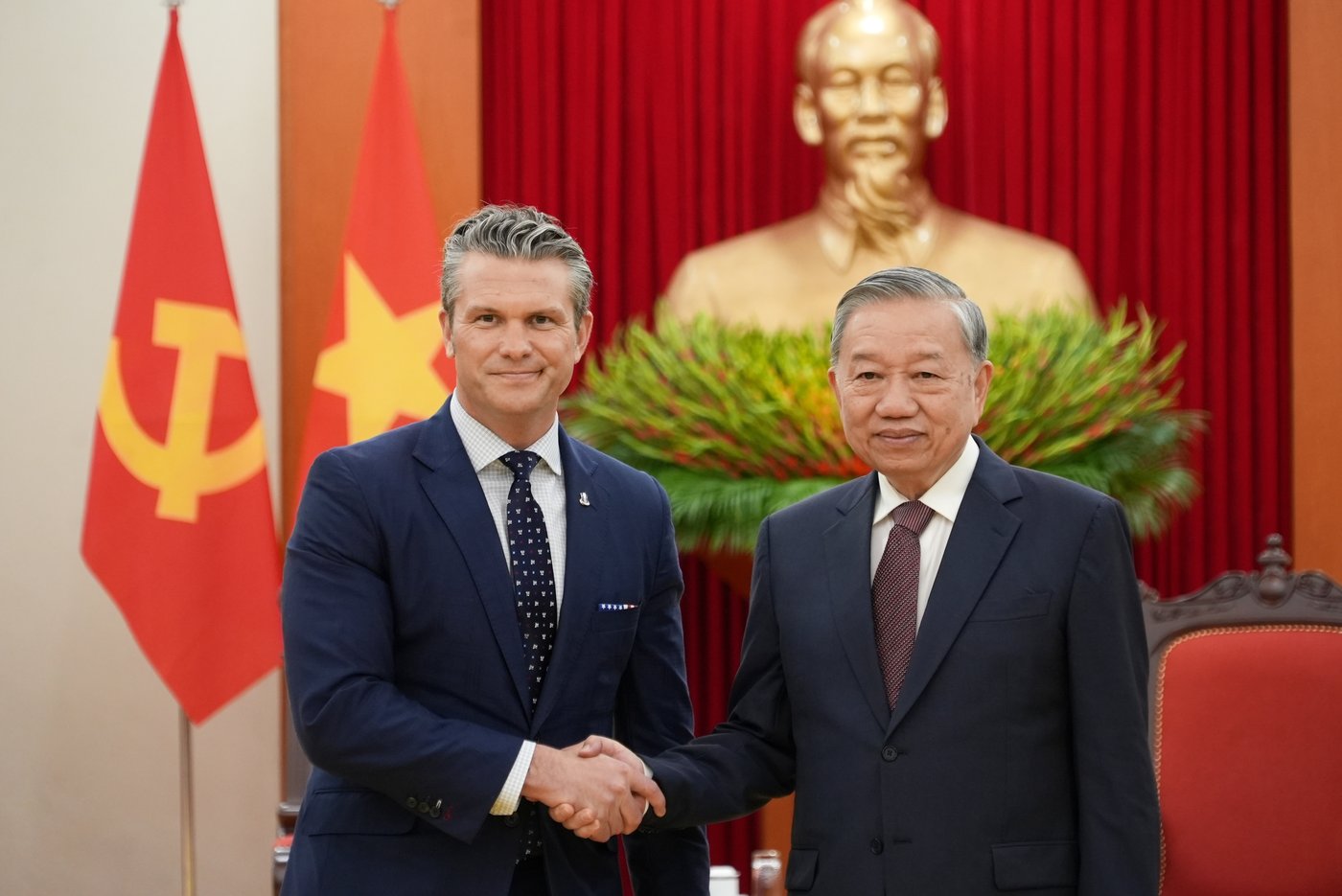 Hegseth in Vietnam to strengthen defense ties and reassure a cautious partner | iNFOnews.ca