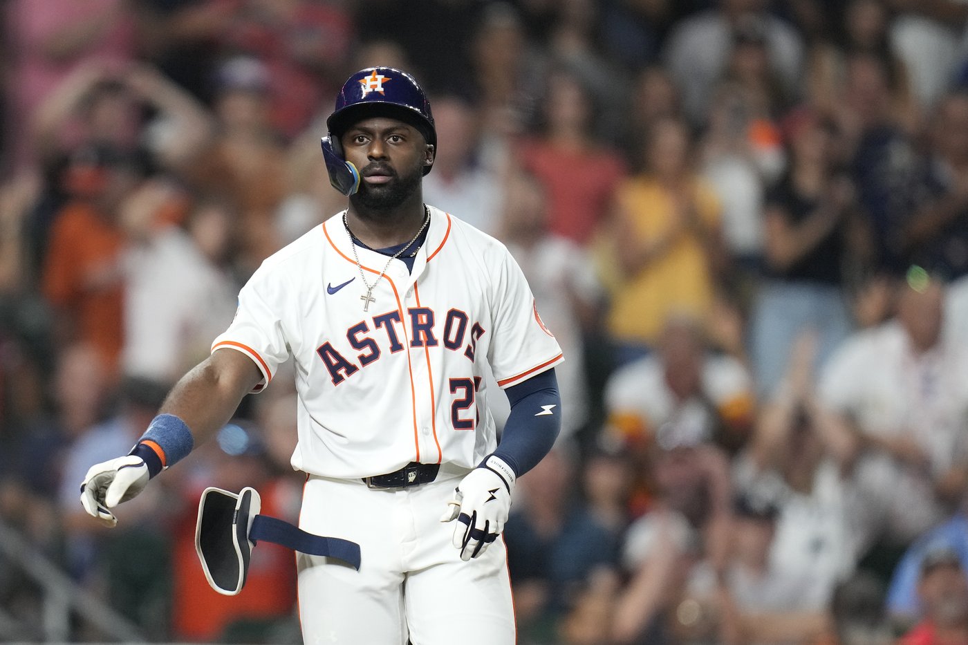 Astros walk their way to 8-7 comeback win over Yankees | iNFOnews.ca Astros walk their way to 8-7 comeback win over Yankees | iNFOnews.ca