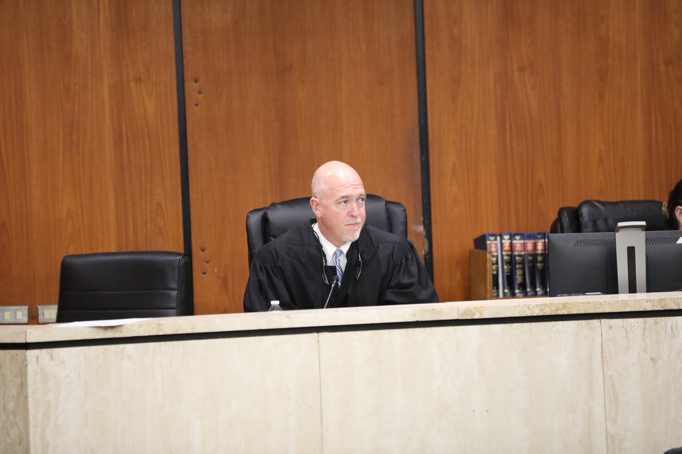 Banker for Alex Murdaugh faces prison time as state and federal cases wrap up | iNFOnews.ca