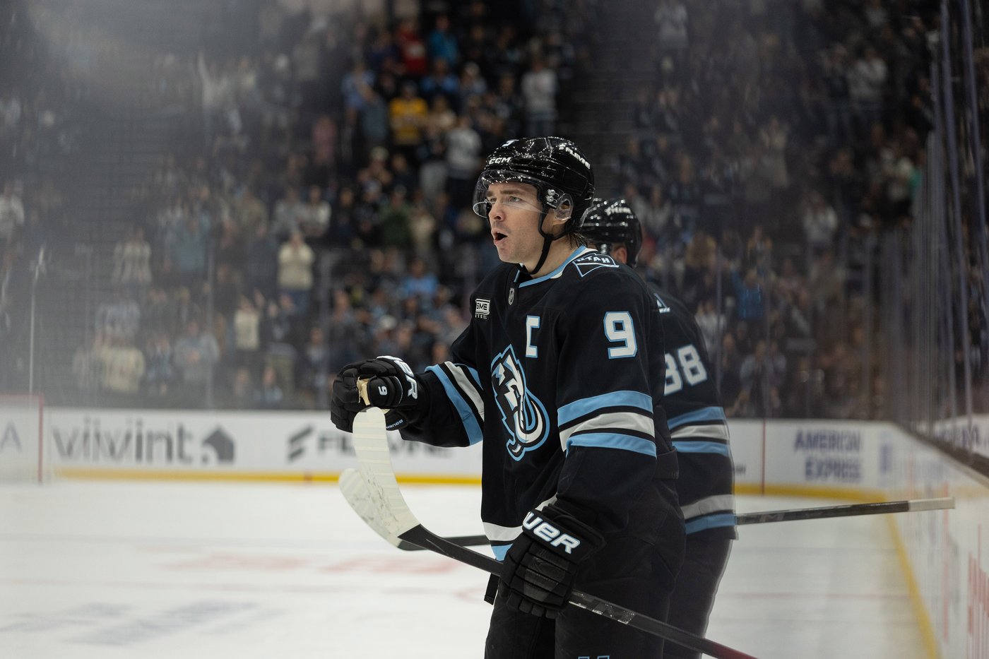 Peterka, Crouse score early in Mammoth's 4-goal 3rd period to beat Sabres 5-2 | iNFOnews.ca Peterka, Crouse score early in Mammoth's 4-goal 3rd period to beat Sabres 5-2 | iNFOnews.ca