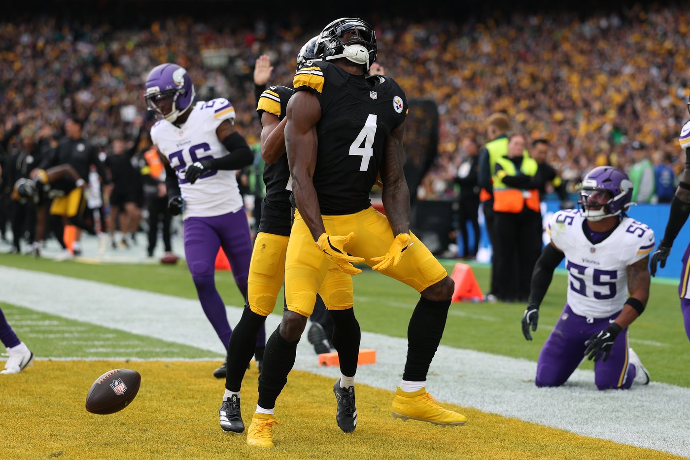 The Steelers spent the offseason building depth. It's given them a boost during their 3-1 start | iNFOnews.ca