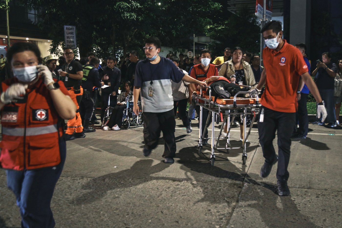 Strong earthquake kills 20 people in a central Philippine region hit by deadly storm just days ago | iNFOnews.ca