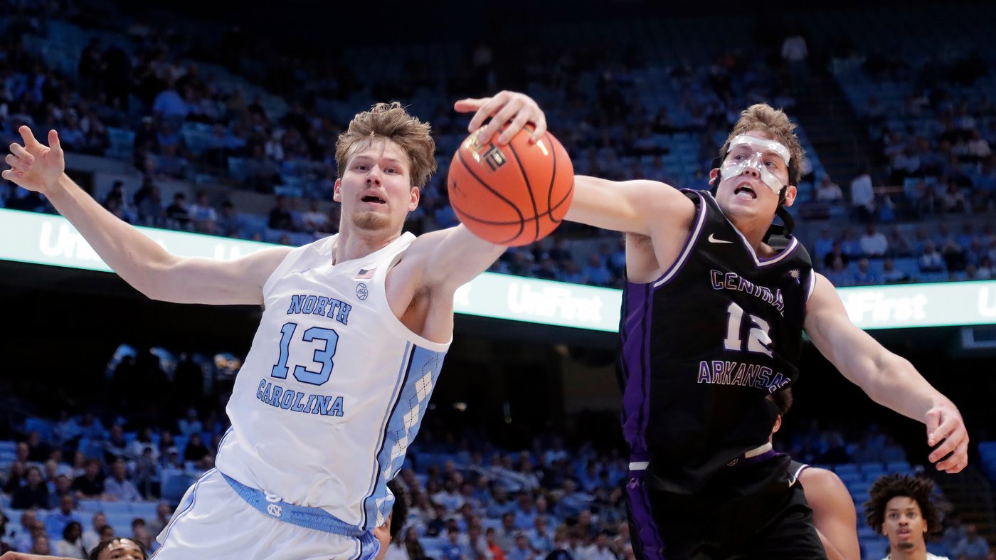 Newcomers Wilson and Bogavac power No. 25 North Carolina to a 94-54 rout of Central Arkansas | iNFOnews.ca Newcomers Wilson and Bogavac power No. 25 North Carolina to a 94-54 rout of Central Arkansas | iNFOnews.ca