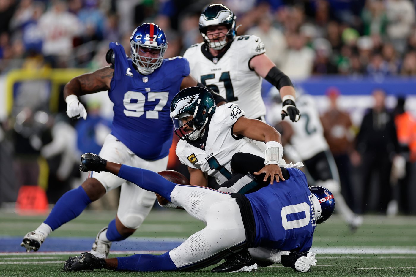 Jalen Hurts throws an interception among mistakes that lead to the Eagles' 2nd consecutive loss | iNFOnews.ca Jalen Hurts throws an interception among mistakes that lead to the Eagles' 2nd consecutive loss | iNFOnews.ca