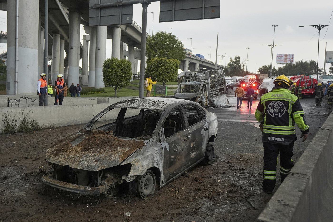 Massive gas tanker explosion in Mexico City kills 3 people and injures 70 others | iNFOnews.ca