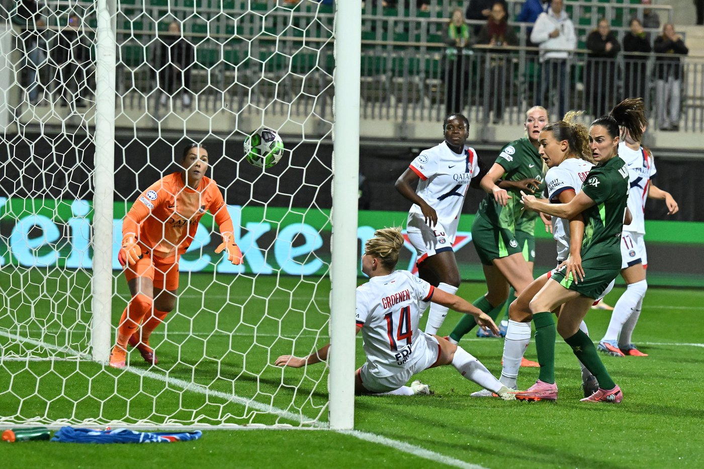 Chelsea held at Twente in Women's Champions League, Real Madrid and Atletico hit six in big wins | iNFOnews.ca Chelsea held at Twente in Women's Champions League, Real Madrid and Atletico hit six in big wins | iNFOnews.ca
