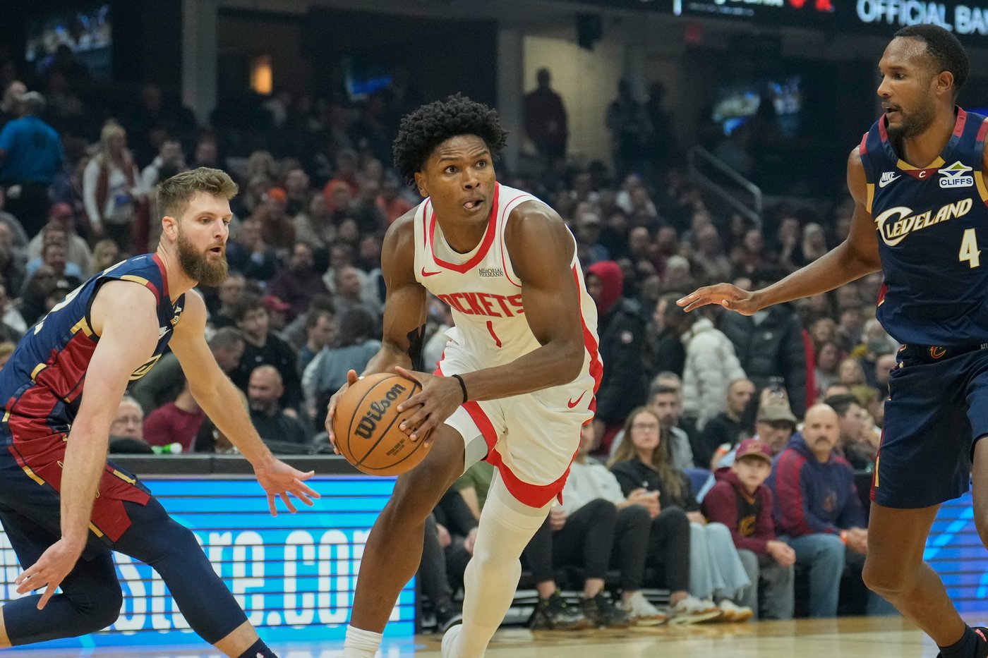 Alperen Sengun scores 28 points as Rockets top Cavaliers 114-104 for fifth straight win | iNFOnews.ca