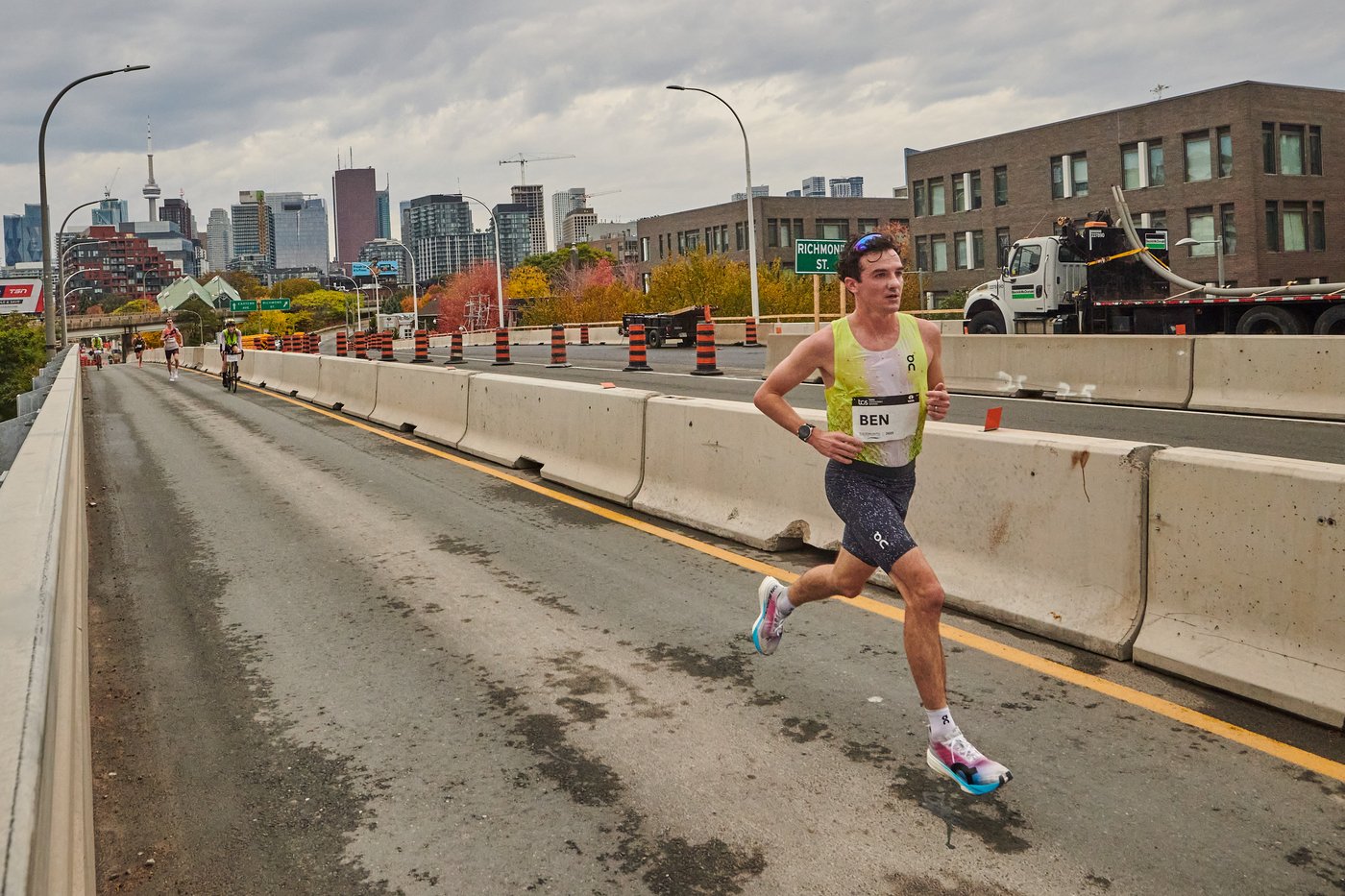 Photo Gallery: Toronto Waterfront Marathon | iNFOnews.ca