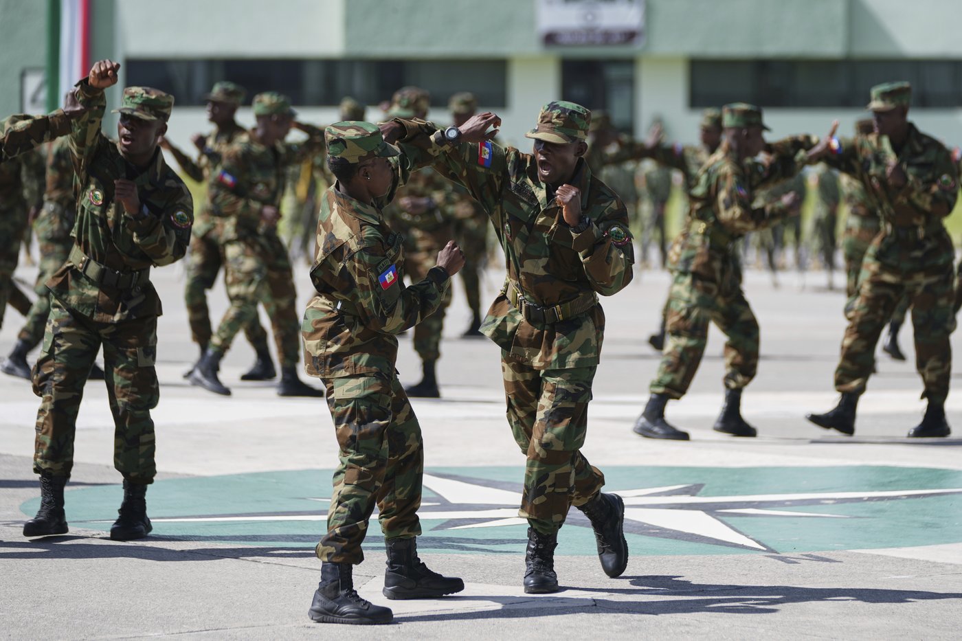 Mexican army trains 143 Haitian soldiers as the Caribbean nation ramps up fight against gangs | iNFOnews.ca