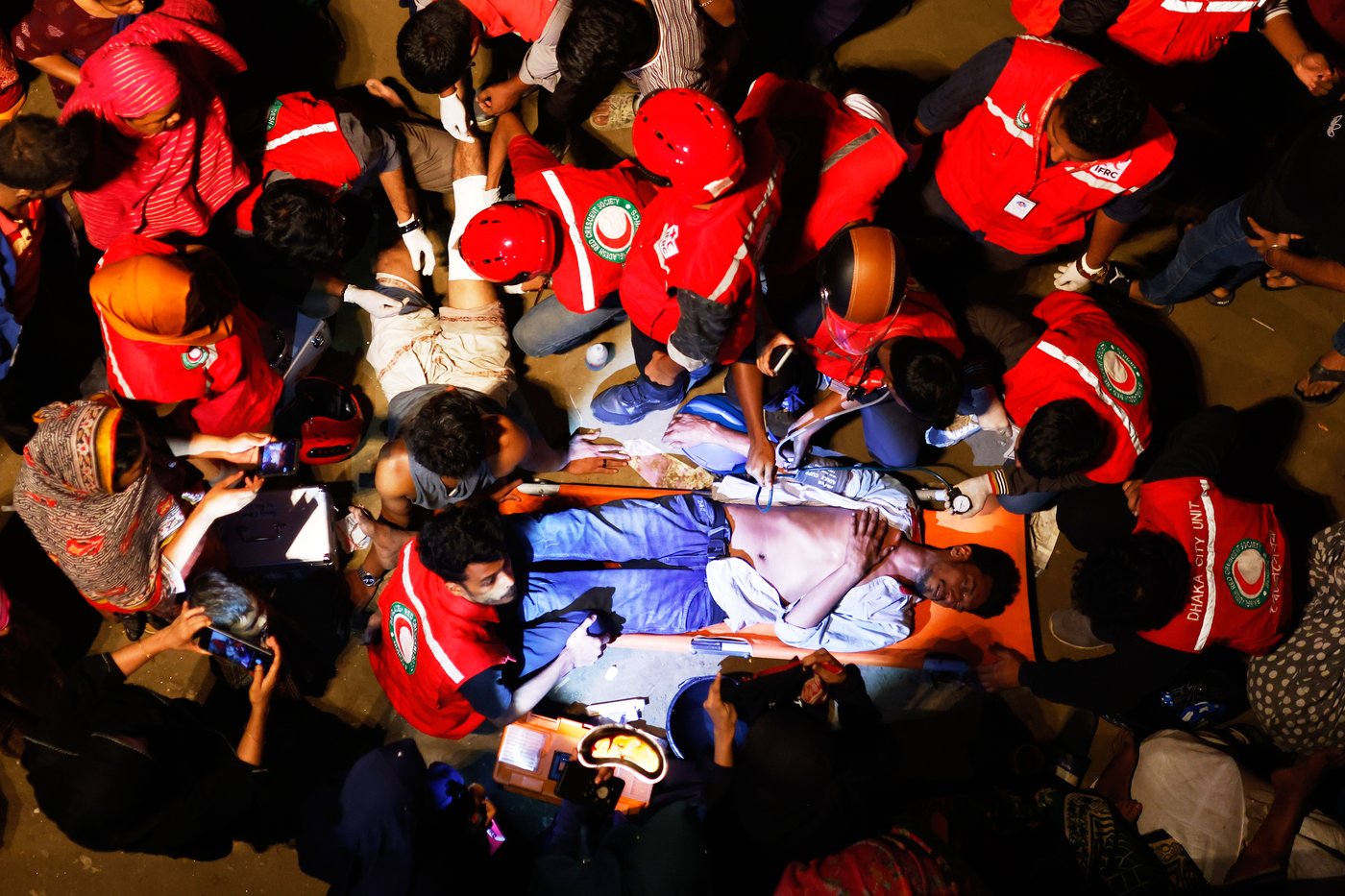 A devastating fire destroys a crowded slum and leaves thousands homeless in Bangladesh capital | iNFOnews.ca A devastating fire destroys a crowded slum and leaves thousands homeless in Bangladesh capital | iNFOnews.ca