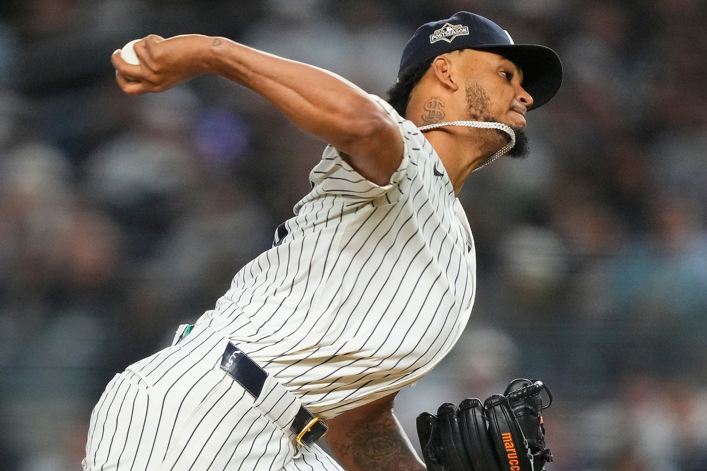 Photo Gallery: Blue Jays beat Yankees in Game 4 | iNFOnews.ca