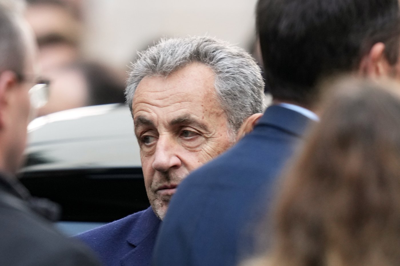 Former French President Sarkozy begins a 5-year prison sentence for campaign finance conspiracy | iNFOnews.ca