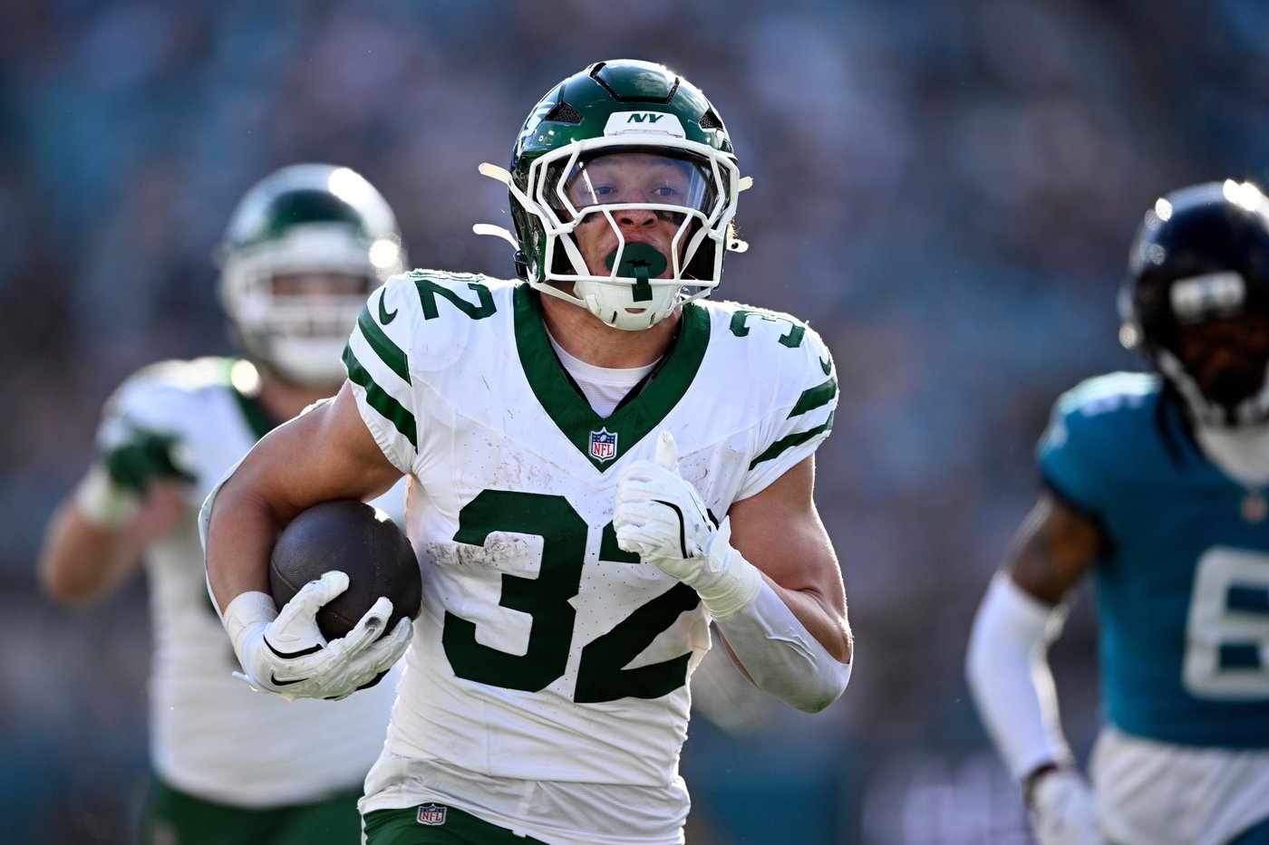 Aaron Glenn shakes up Jets defense in season marked by uncomfortable decisions in 1st year as coach | iNFOnews.ca