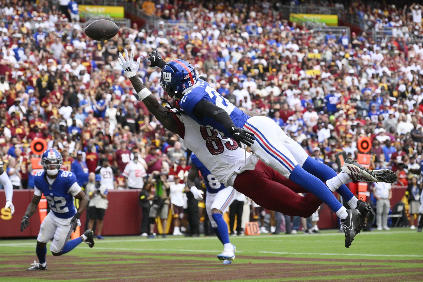 Samuel scores in Washington debut, and the Commanders stifle the Giants in a 21-6 win | iNFOnews.ca Samuel scores in Washington debut, and the Commanders stifle the Giants in a 21-6 win | iNFOnews.ca