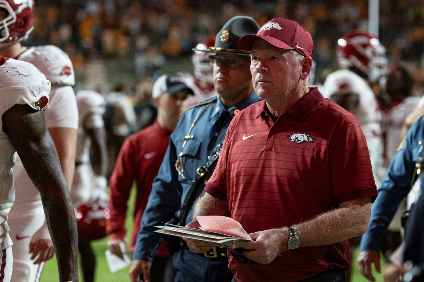 DeSean Bishop runs for 146 yards and a TD to lead No. 12 Tennessee past Arkansas, 34-31 | iNFOnews.ca
