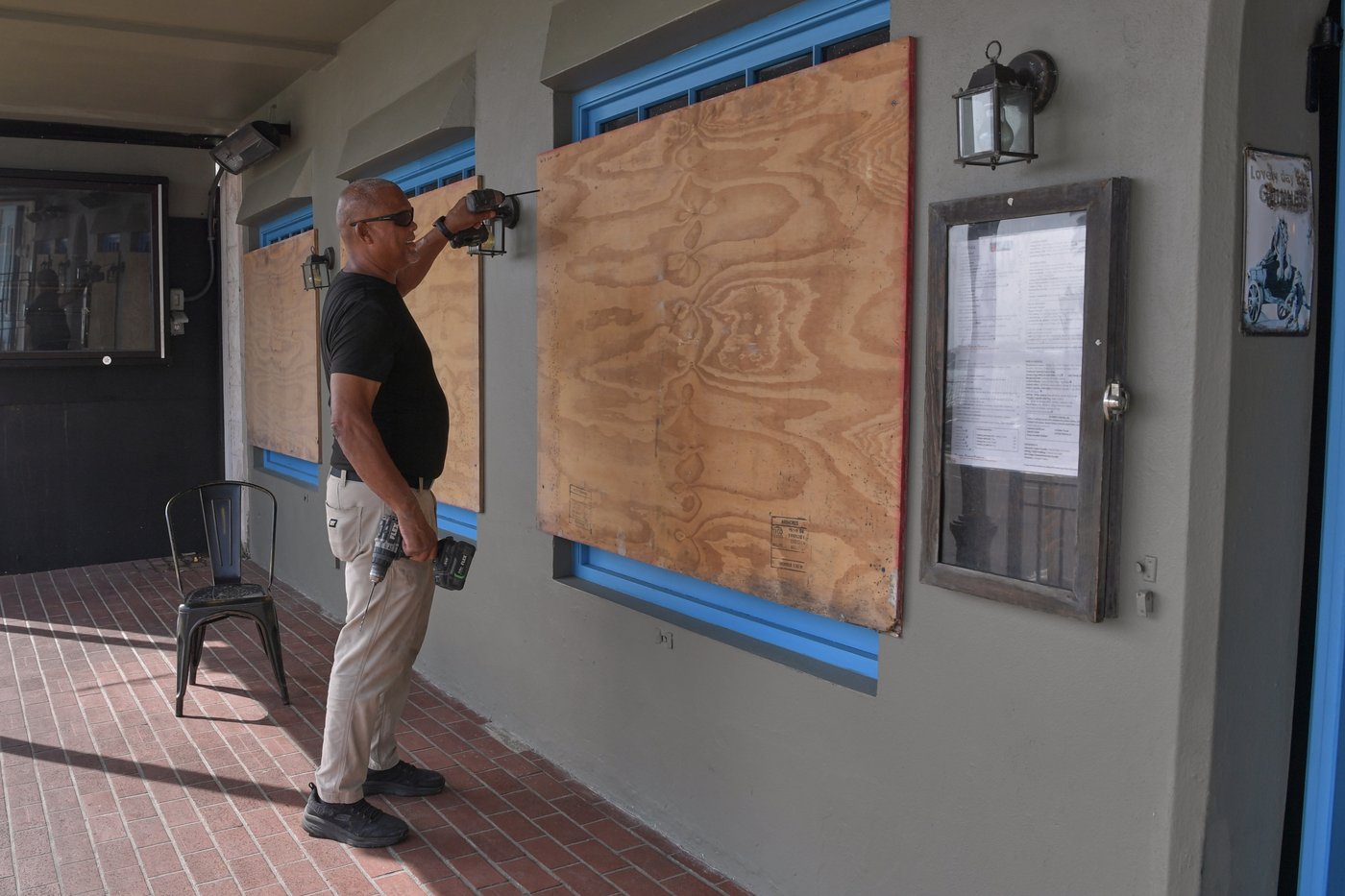Hurricane Imelda descends on Bermuda with damaging wind and waves | iNFOnews.ca