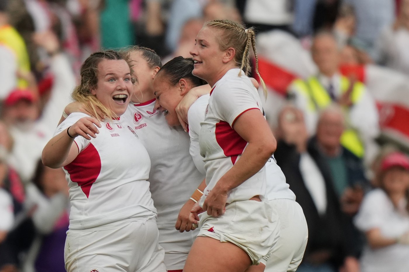 Photo highlights of untouchable England beating Canada at Women's Rugby World Cup final | iNFOnews.ca