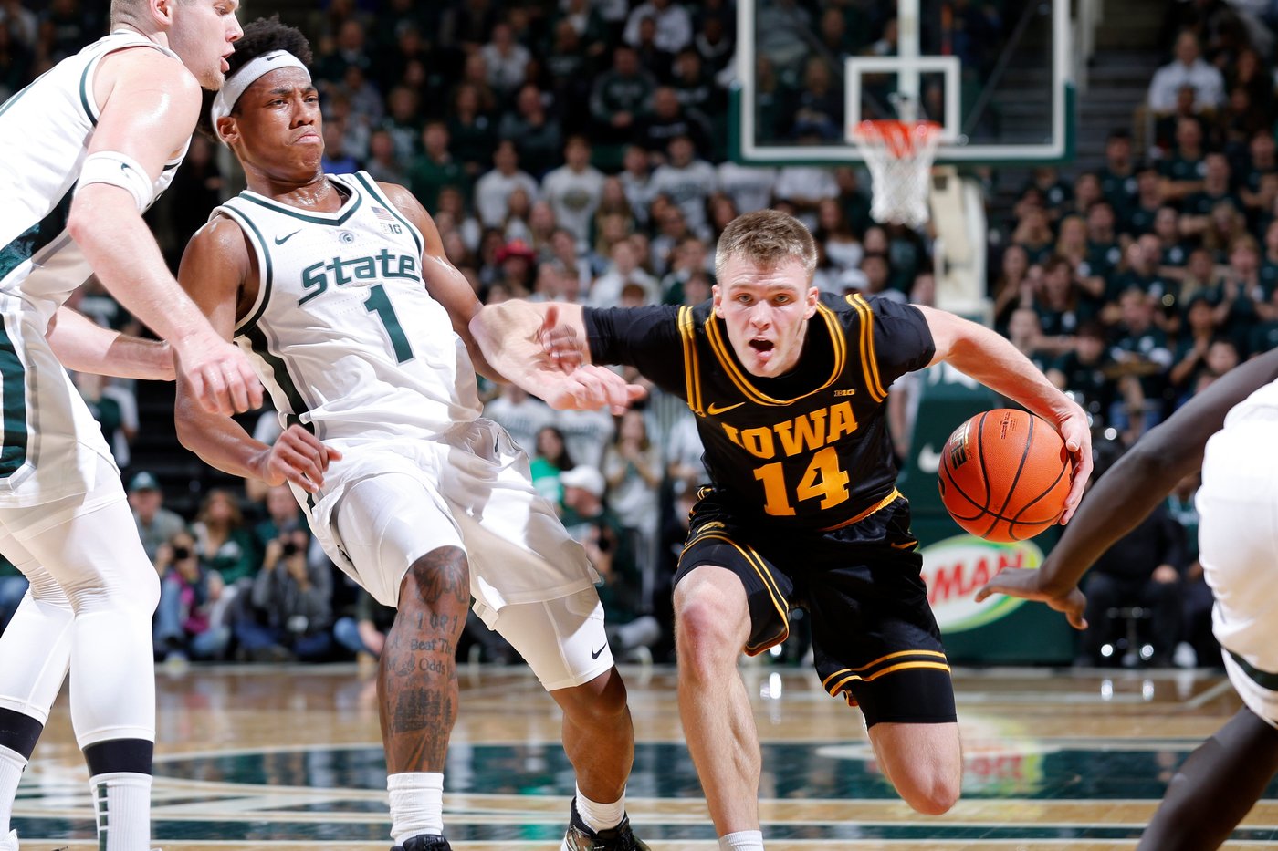 No. 7 Michigan St beats Iowa 71-52 to open defense of Big Ten title | iNFOnews.ca