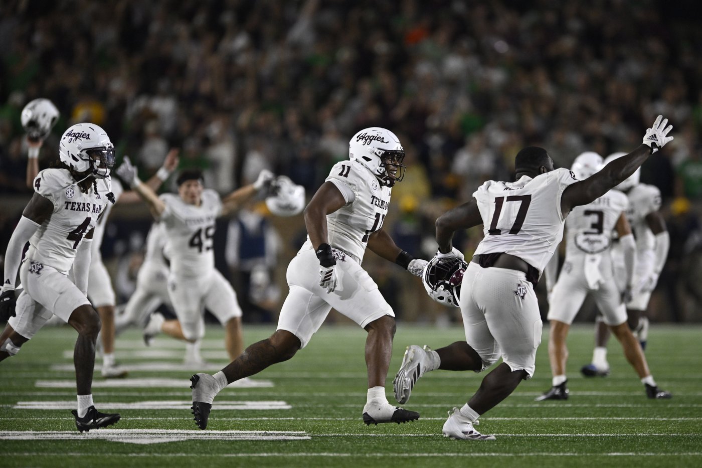 No. 16 Texas A&M beats No. 8 Notre Dame 41-40 on late TD strike | iNFOnews.ca No. 16 Texas A&M beats No. 8 Notre Dame 41-40 on late TD strike | iNFOnews.ca