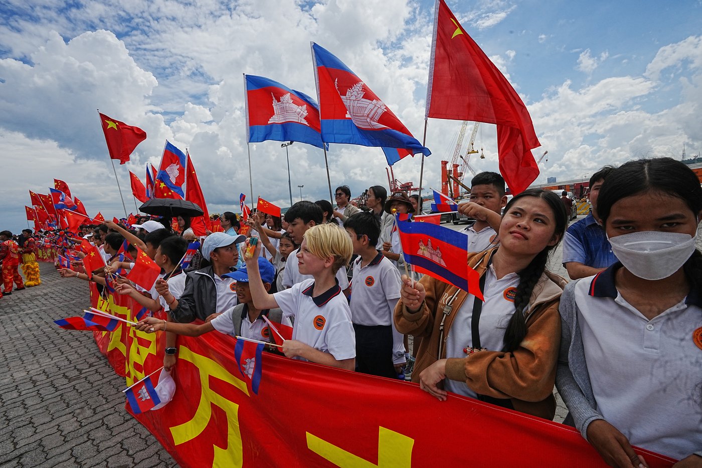 Chinese navy ships make a friendship visit to Cambodia as concerns over military links linger | iNFOnews.ca Chinese navy ships make a friendship visit to Cambodia as concerns over military links linger | iNFOnews.ca
