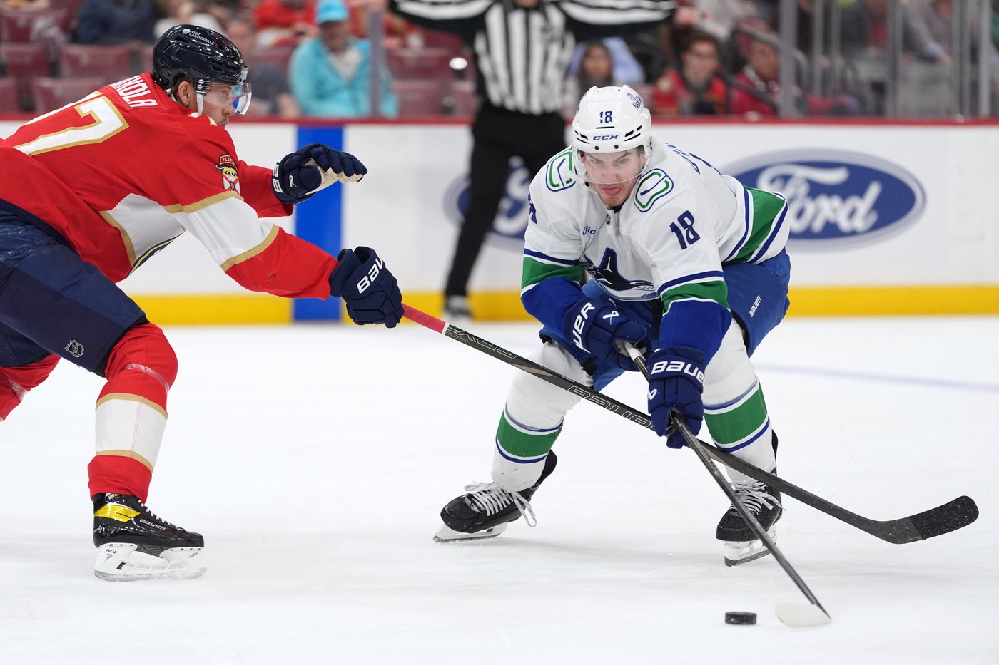 Bennett keys Panthers' three-goal third period in 8-5 win over Canucks | iNFOnews.ca Bennett keys Panthers' three-goal third period in 8-5 win over Canucks | iNFOnews.ca