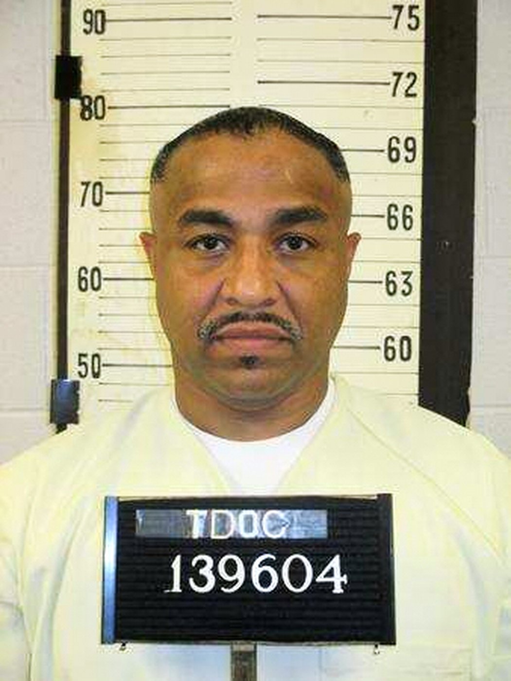 Tennessee court sets execution date for the state's only woman on death row and 3 male inmates | iNFOnews.ca