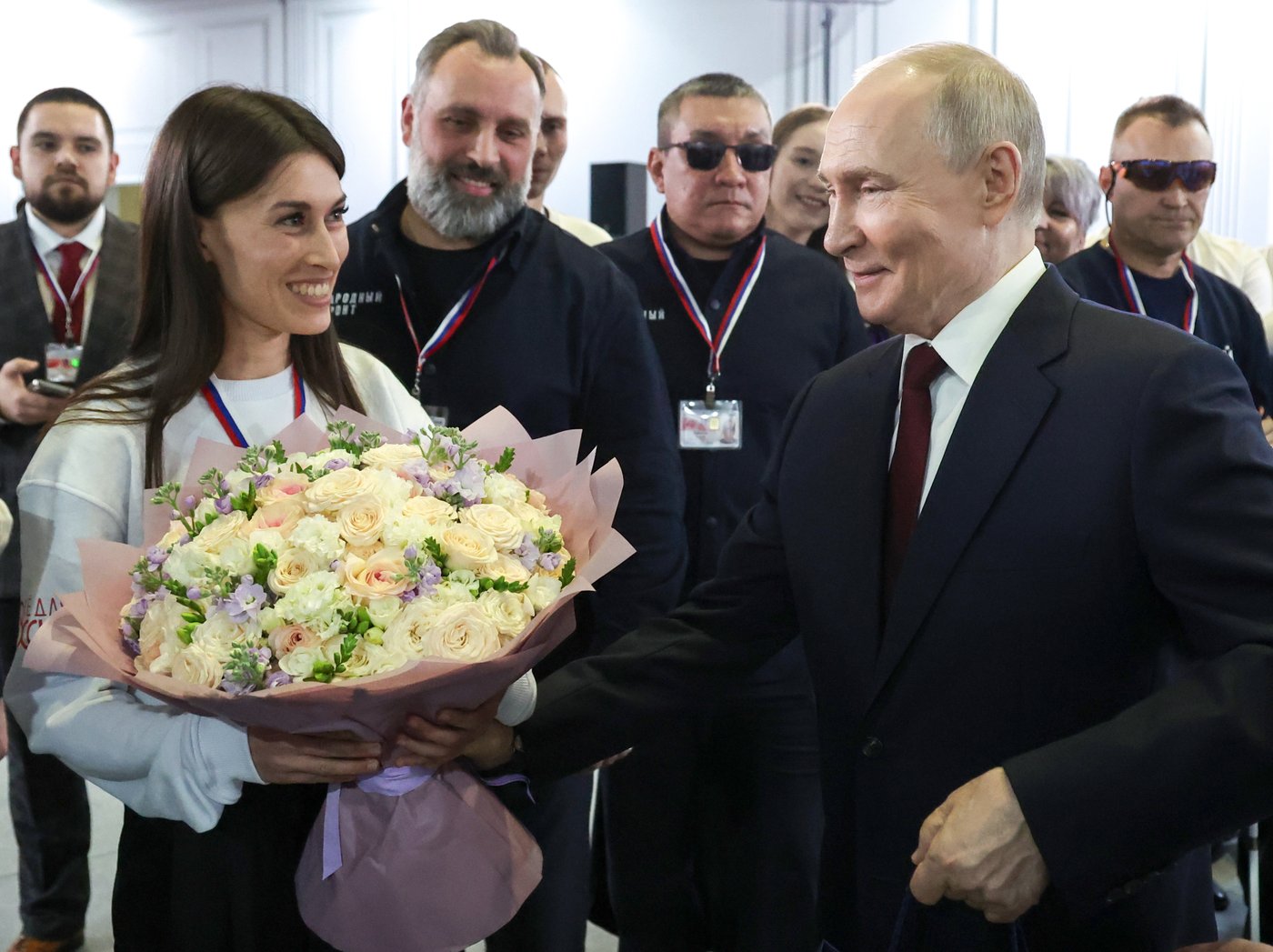 At Putin’s annual news conference, a Russian journalist pops the question - to his girlfriend | iNFOnews.ca