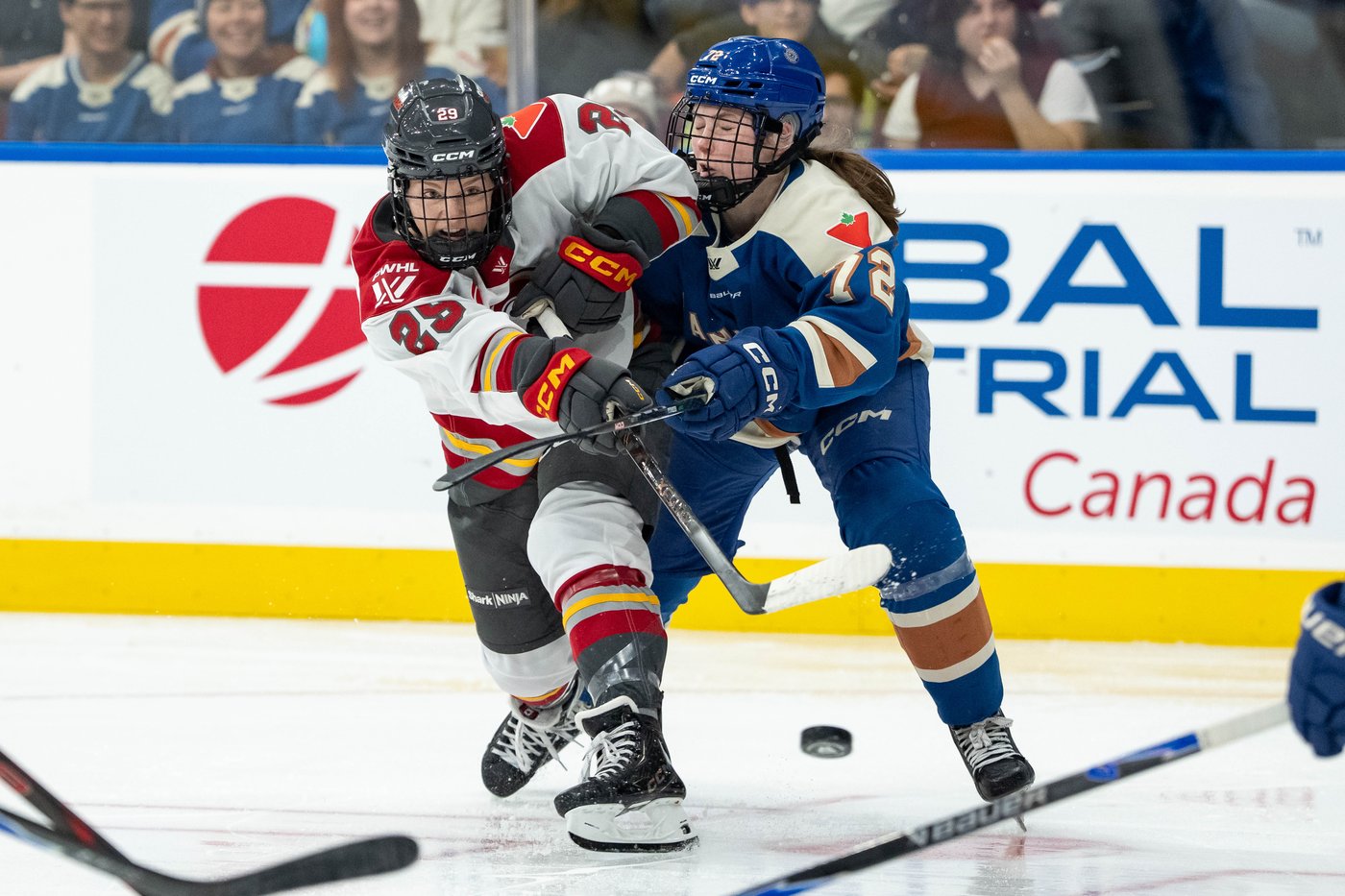 Chan scores first PWHL goal, Vancouver Goldeneyes hand Ottawa Charge 2-1 defeat | iNFOnews.ca