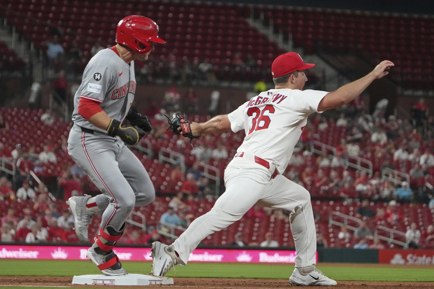 McGreevy pitches Cardinals to 3-0 win over Reds | iNFOnews.ca McGreevy pitches Cardinals to 3-0 win over Reds | iNFOnews.ca